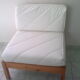 Fauteuil bas en pin