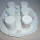 Tasses à café et plateau, vaisselle pour enfant en porcelaine ancienne