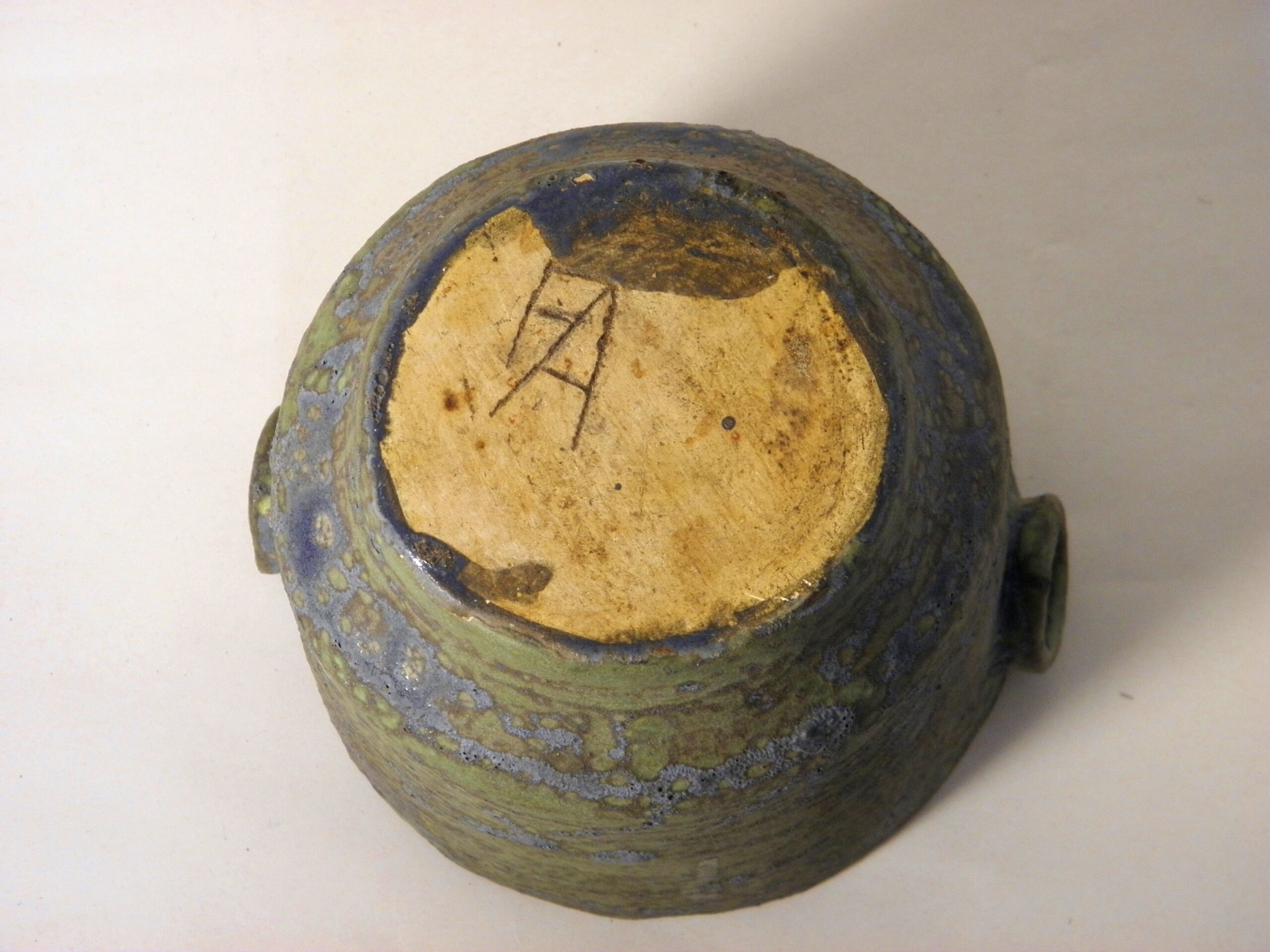 Ceramic pot lava effect