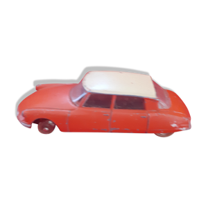 Voiture ancienne Dinky toys, DS