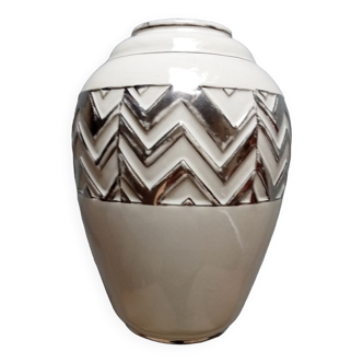 Art deco style vase