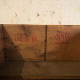 Old crate of old wooden coca cola