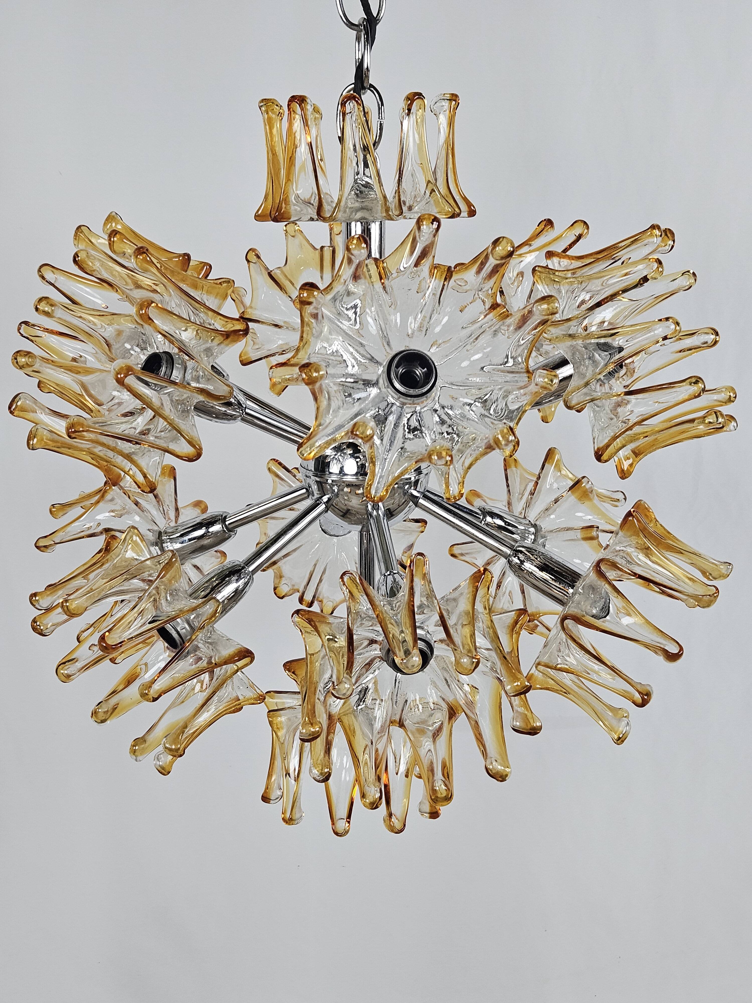 Sputnik chandelier with 14 ceiling lights