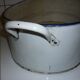 Oval basin 60 cm in white enamelled sheet metal, dark blue border