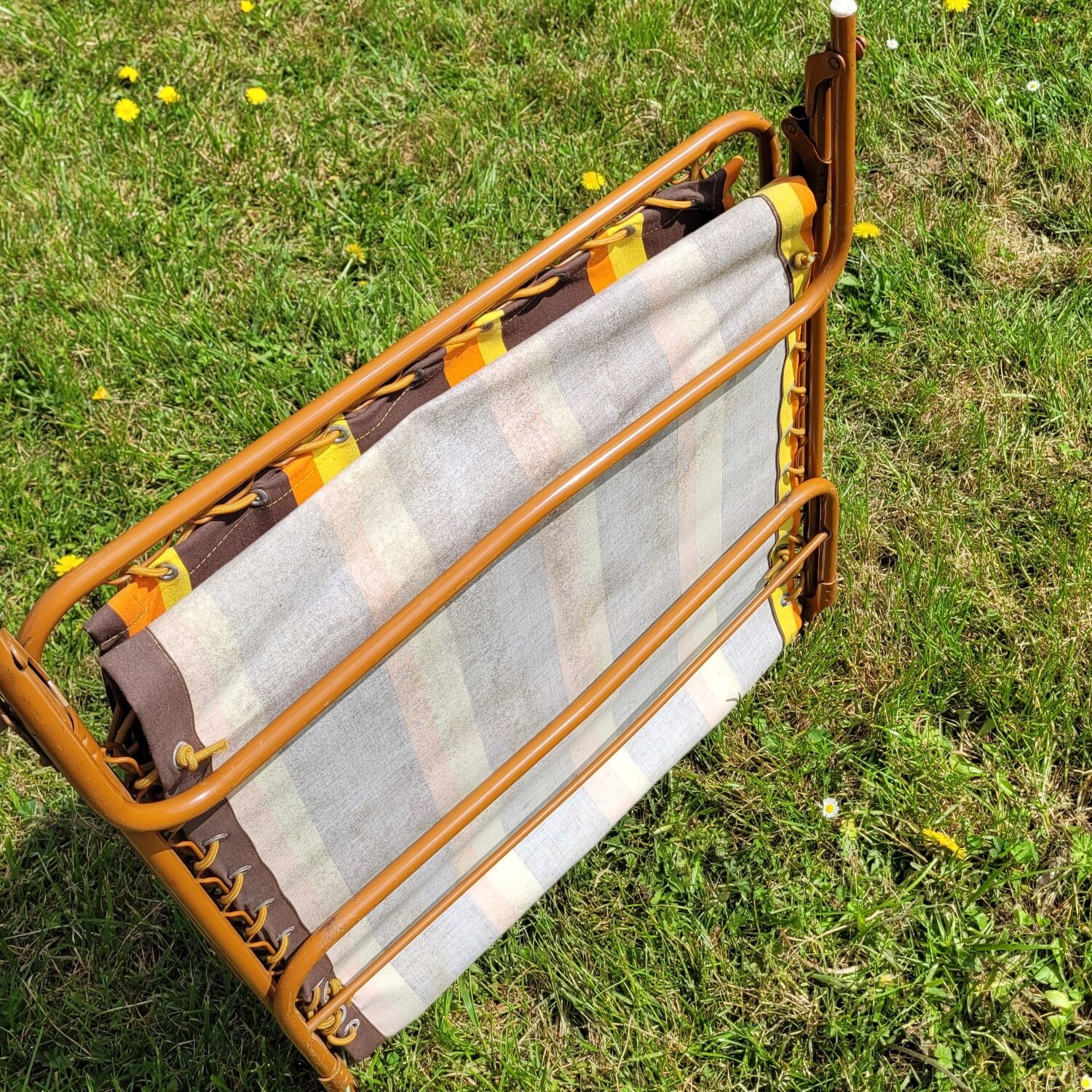 Camp bed, vintage sunbathing