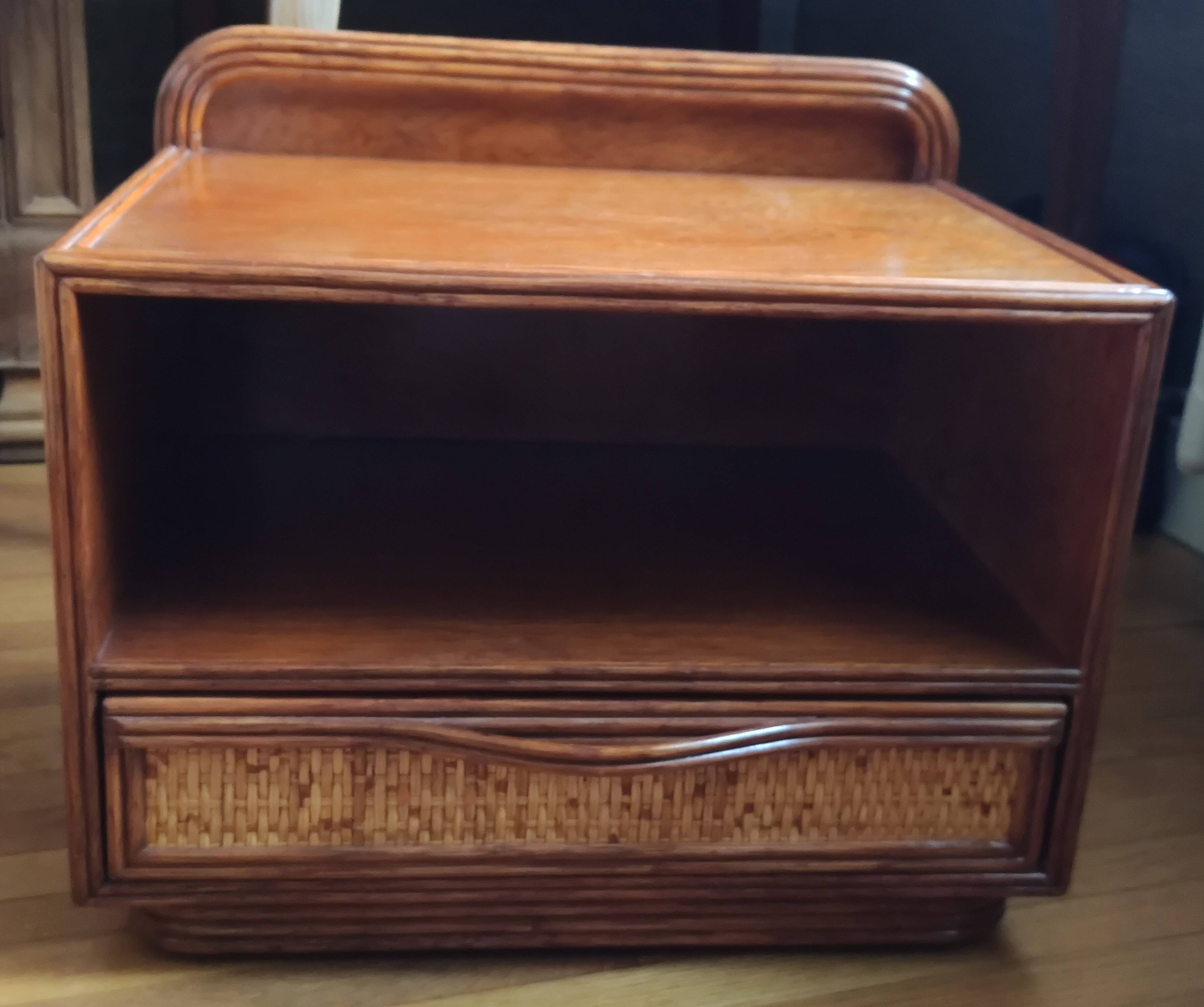 Maugrion chest of drawers with 7 drawers + bedside table