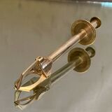 Silver metal crab type sugar clamp