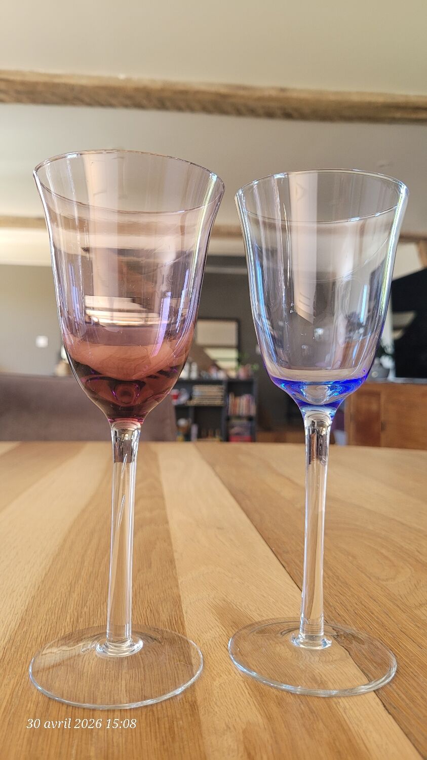 10 coloured glass stemmed glasses