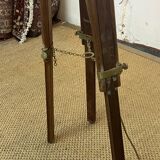Tripod floor lamp in wood and adjustable brass