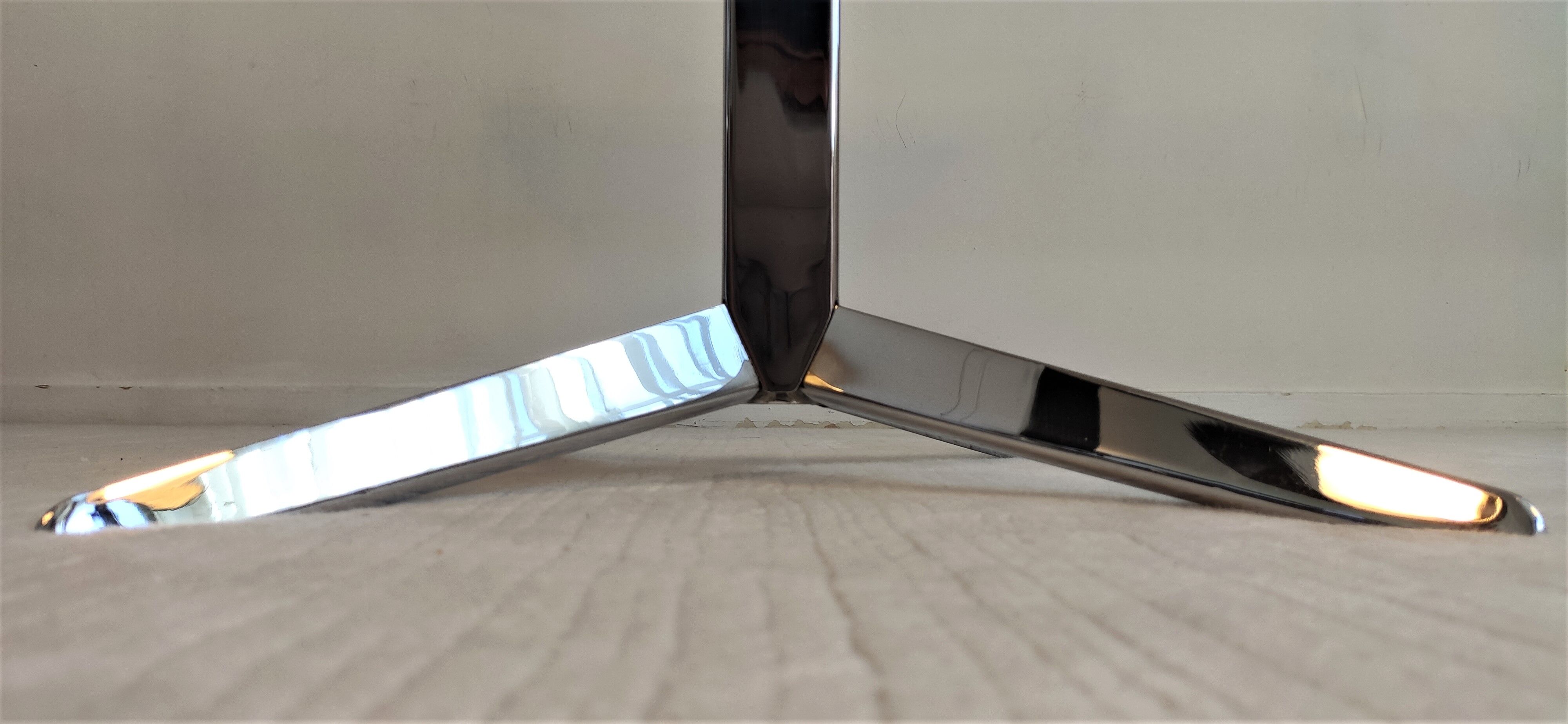 Coffee table Roche Bobois 70's carrara marble and chrome star foot