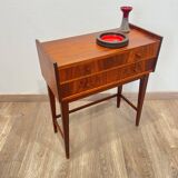3-drawer commode in Rio rosewood, origin Denmark.