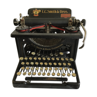 Smith & Bros. writing machine L. C.