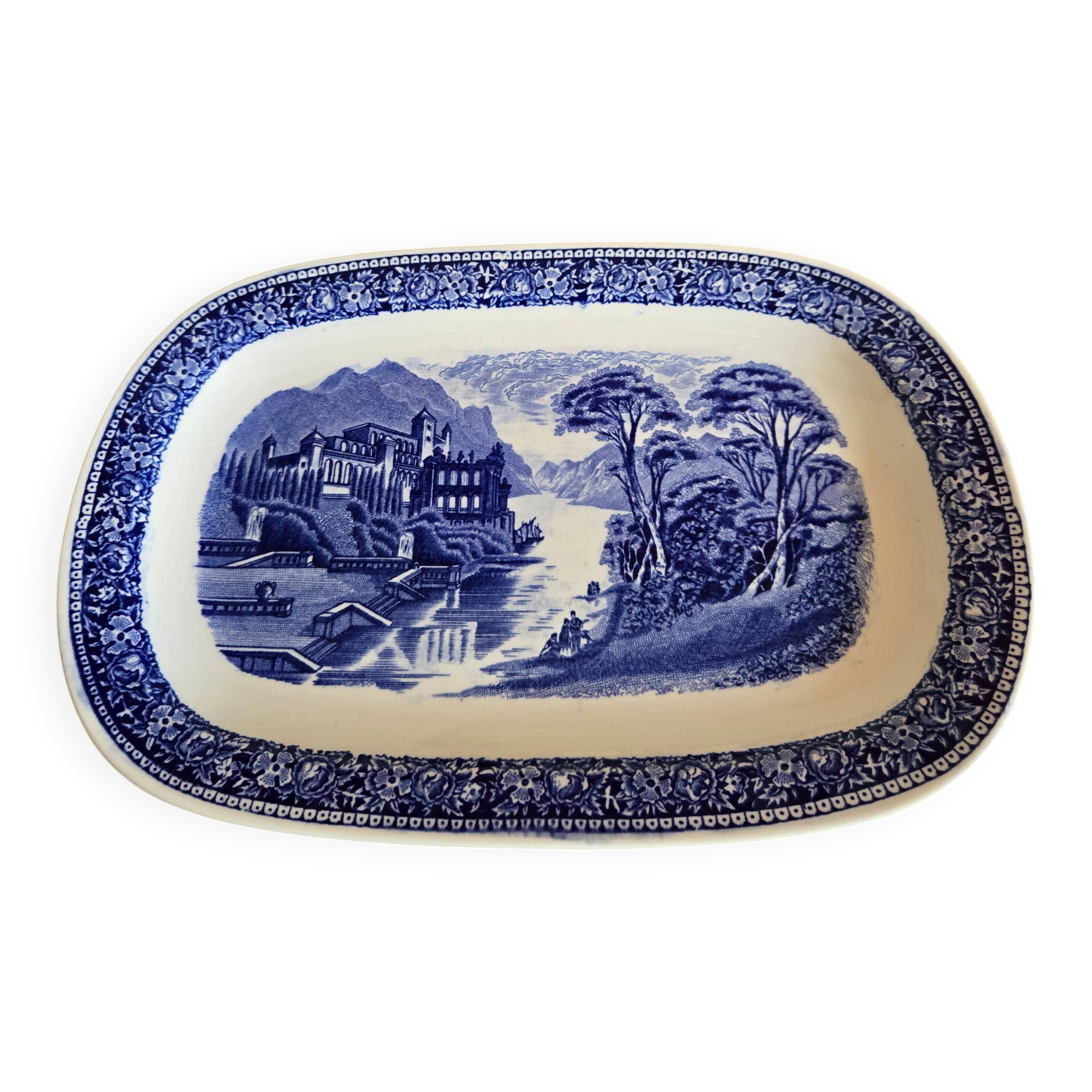 Royal Sphinx Maastricht serving dish Old England collection