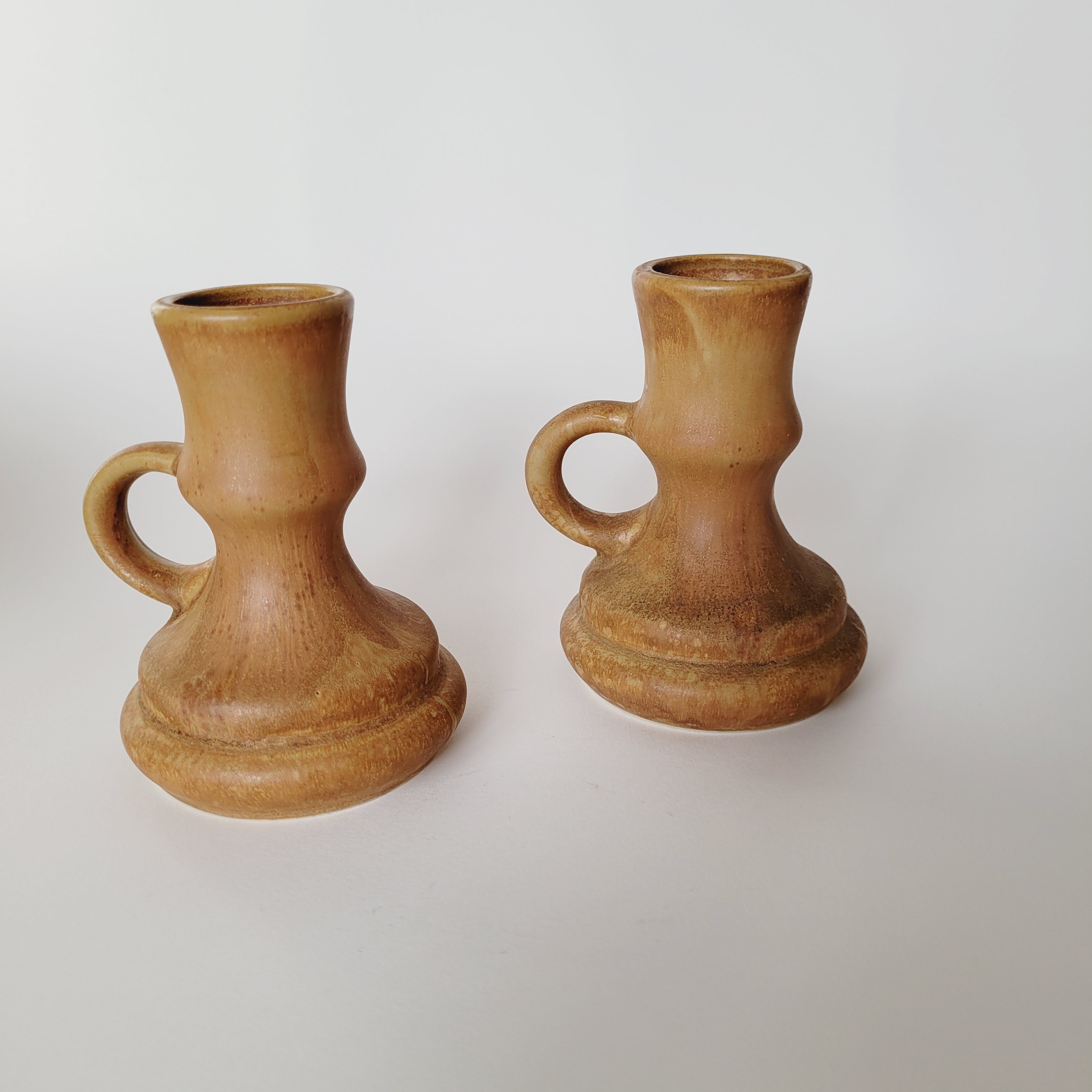 Set of 2 ceramic candle holders