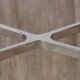 Table basse minimaliste en acier chromé et verre