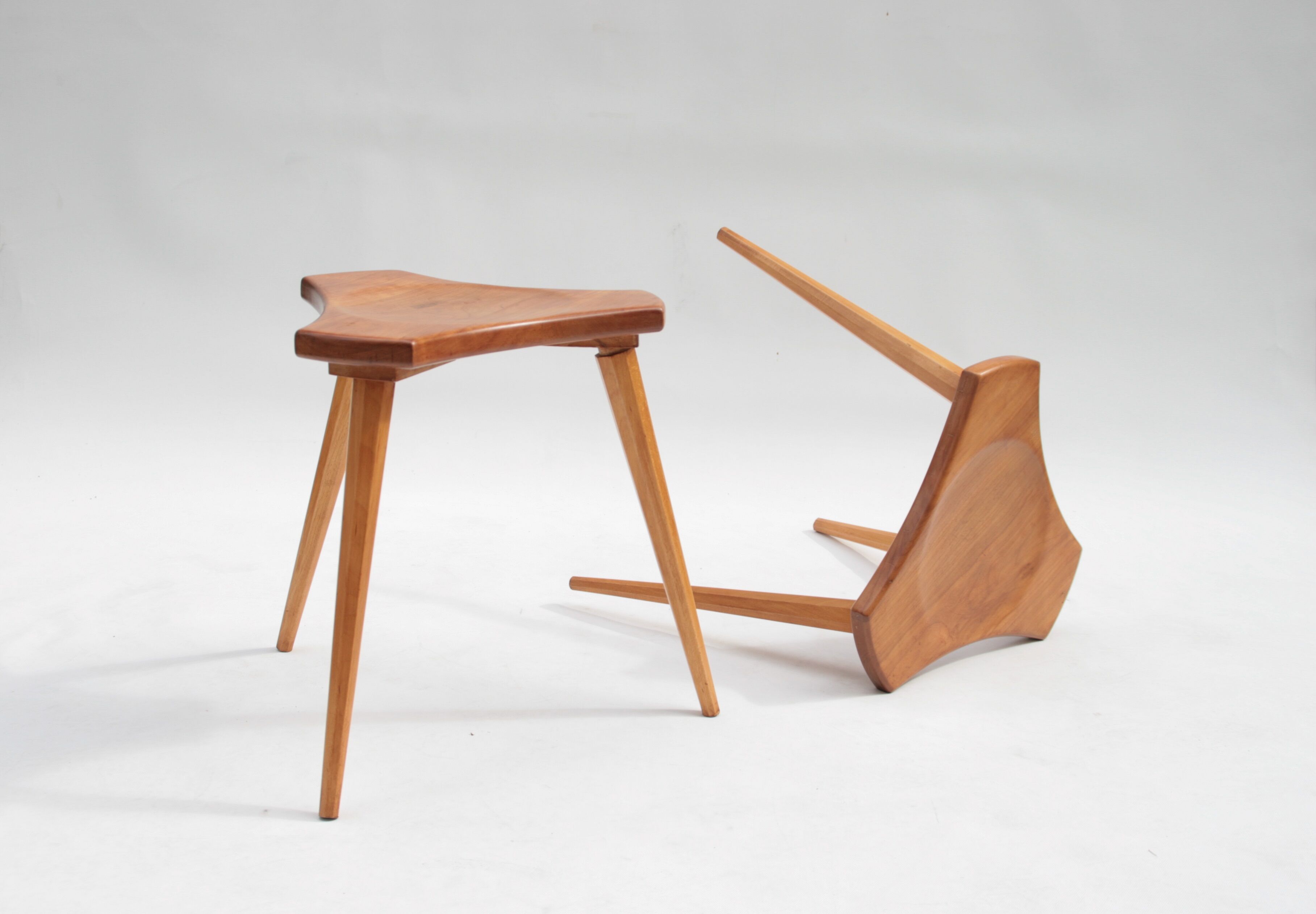 Lot of 2 beech and elm stools, France, 1950s