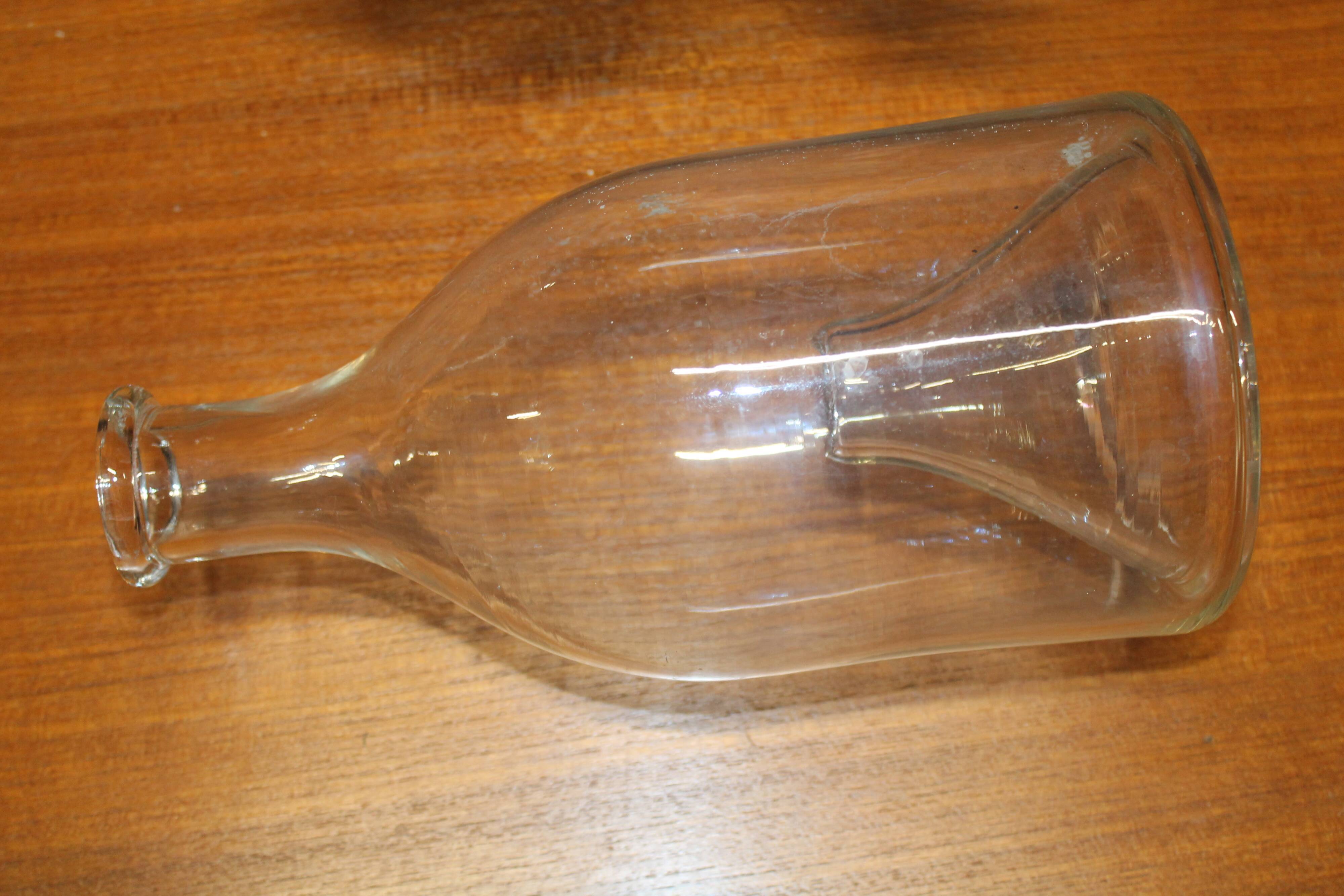 GOUJONNIÈRE, BOUTEILLE À vairons en verre soufflé ,pêche, ancienne. EUR