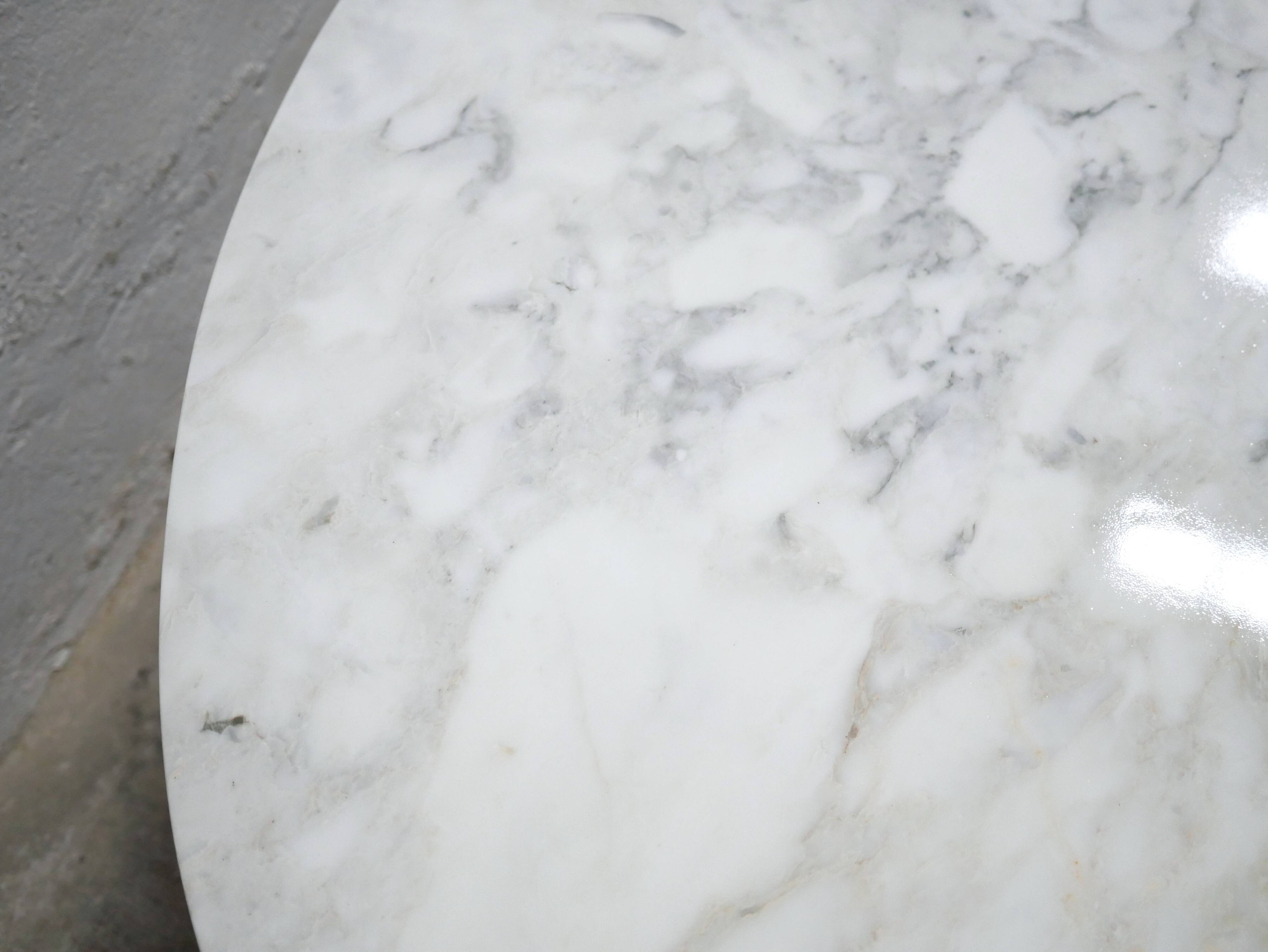 Vintage oval marble table produced by Roche Bobois