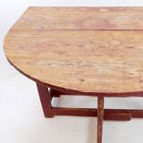 Vintage "Gateleg" Folding and Extendable Dining Table