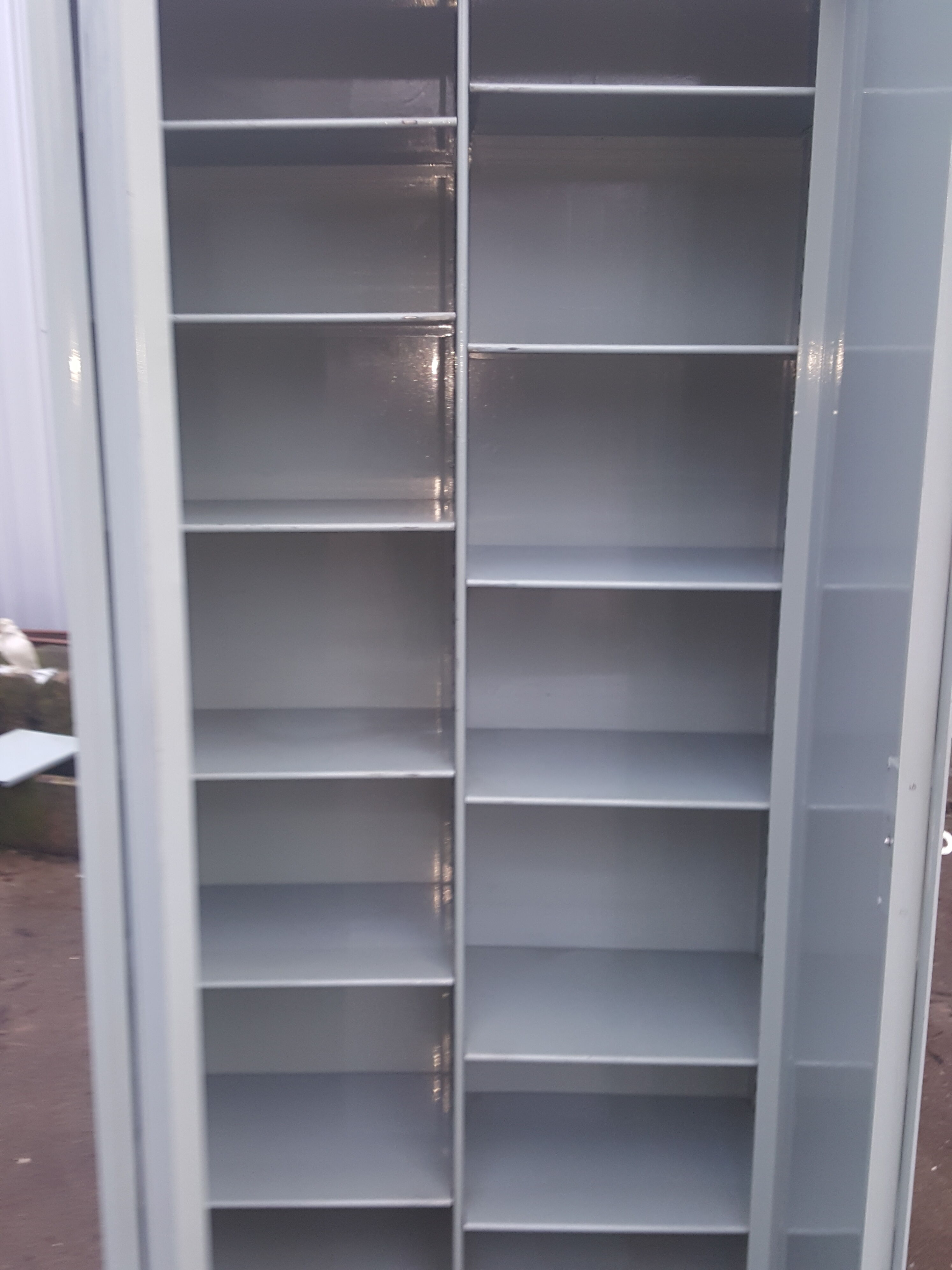 Bauche safe cabinet