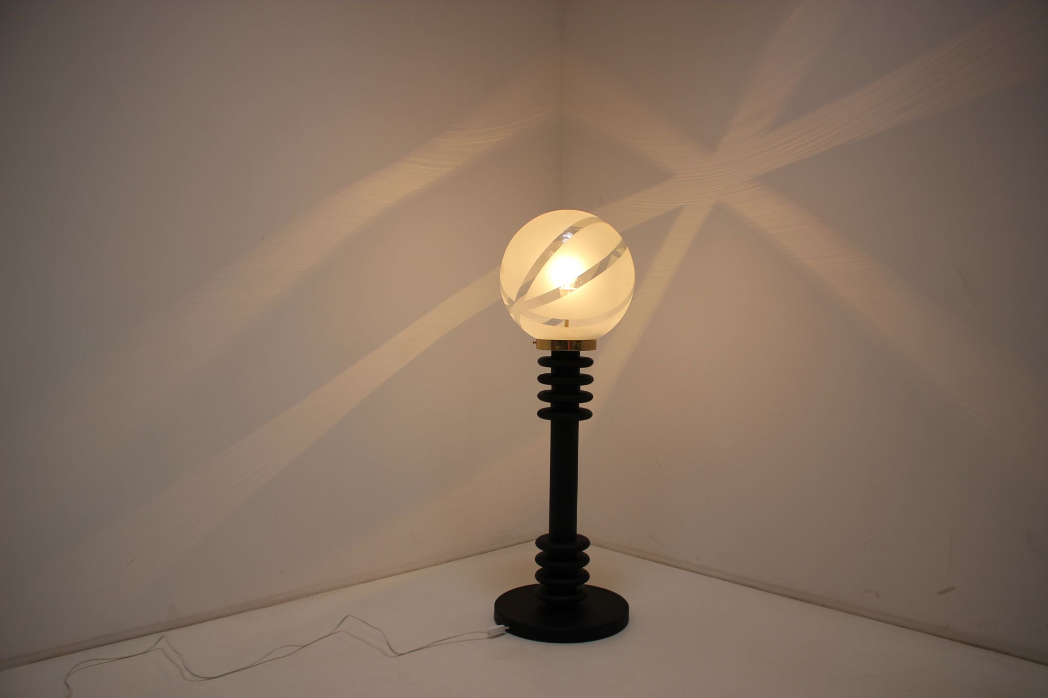 Lampadaire en bois, Allemagne, années 1970