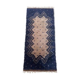 Scandinavian carpet in wool rya Sweden vintage