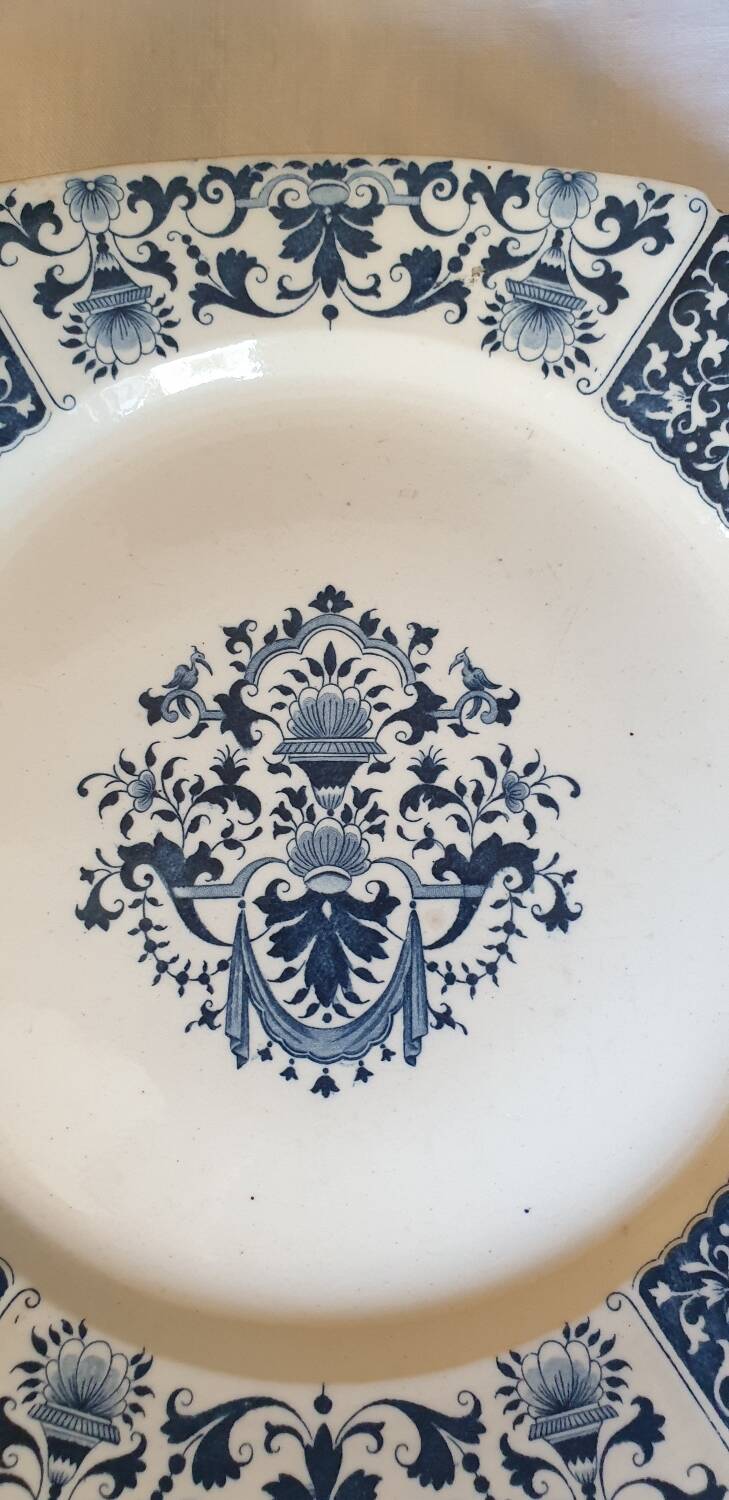 Gien presentation plate