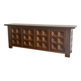 Buffet espagnol en bois massif, Espagne, années 1960