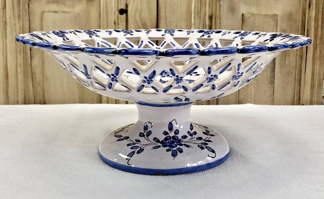Old openwork fruit bowl Martres Tolosane