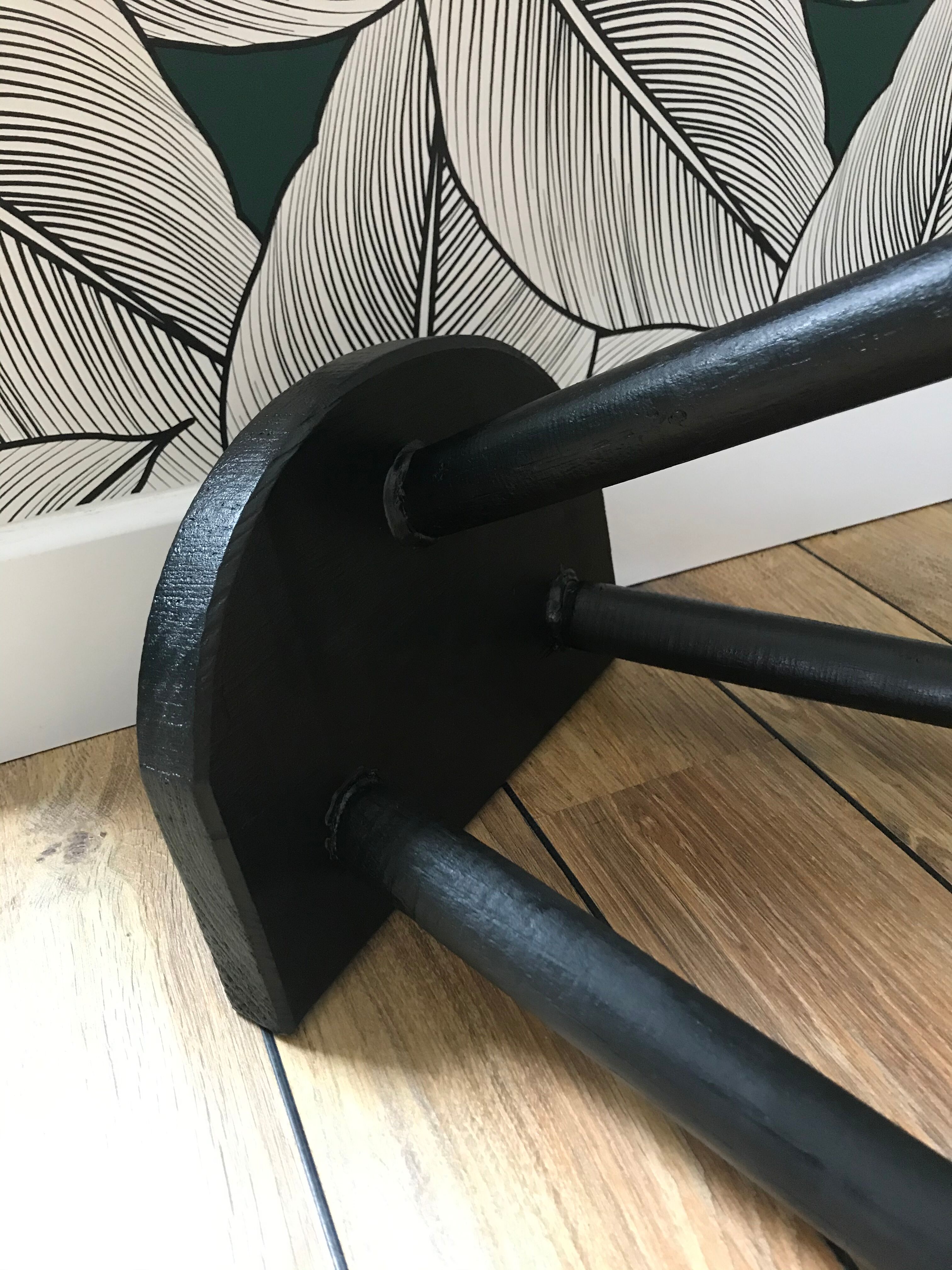 Tripod stool