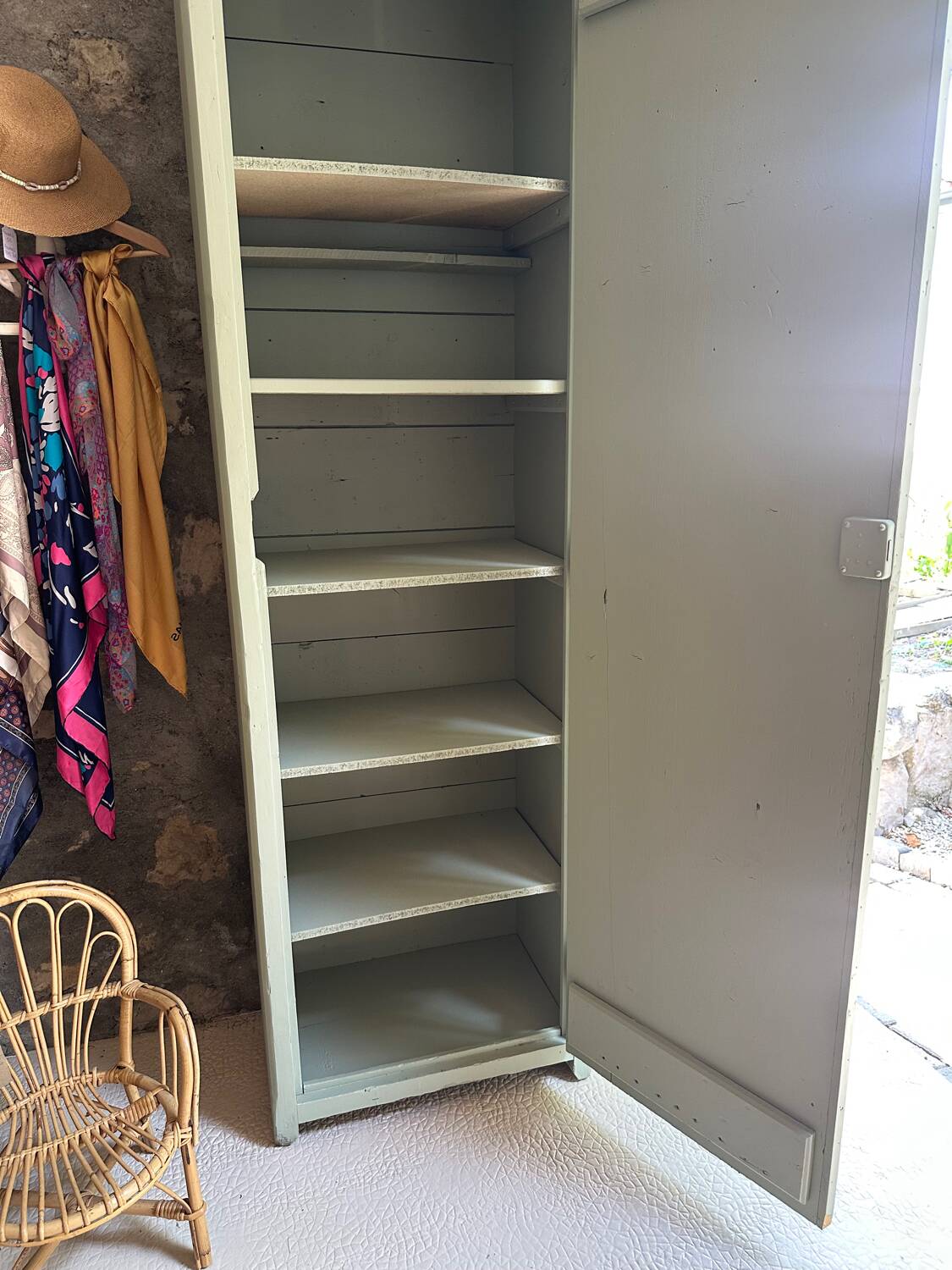 Refurbished 1-door Parisian wardrobe