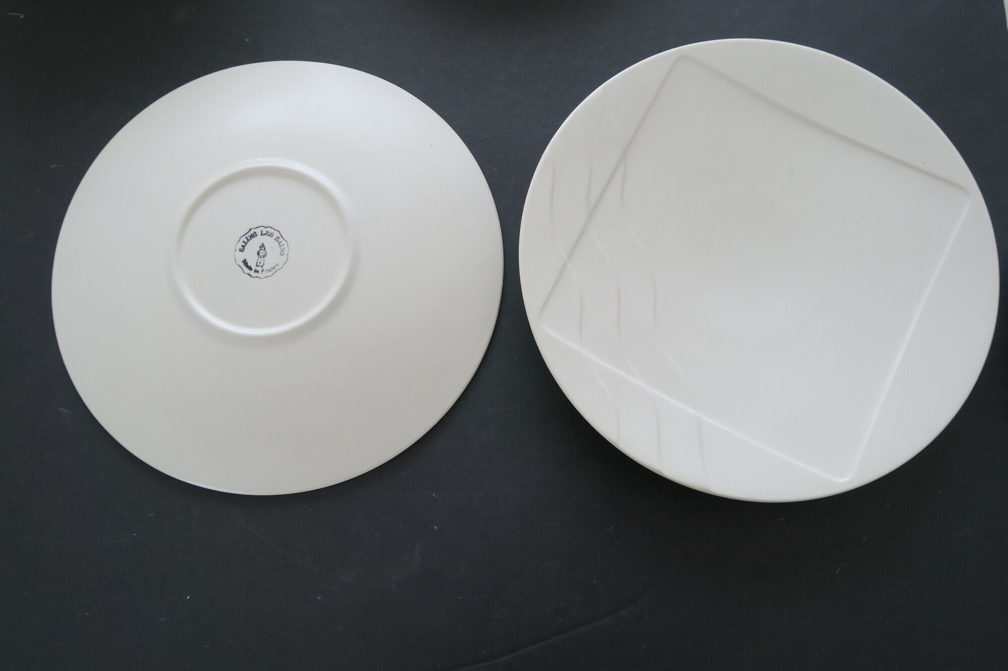 6 Flat plates Salins Studio curved lines Vintage 1980 style Memphis design Pierre Cazenove