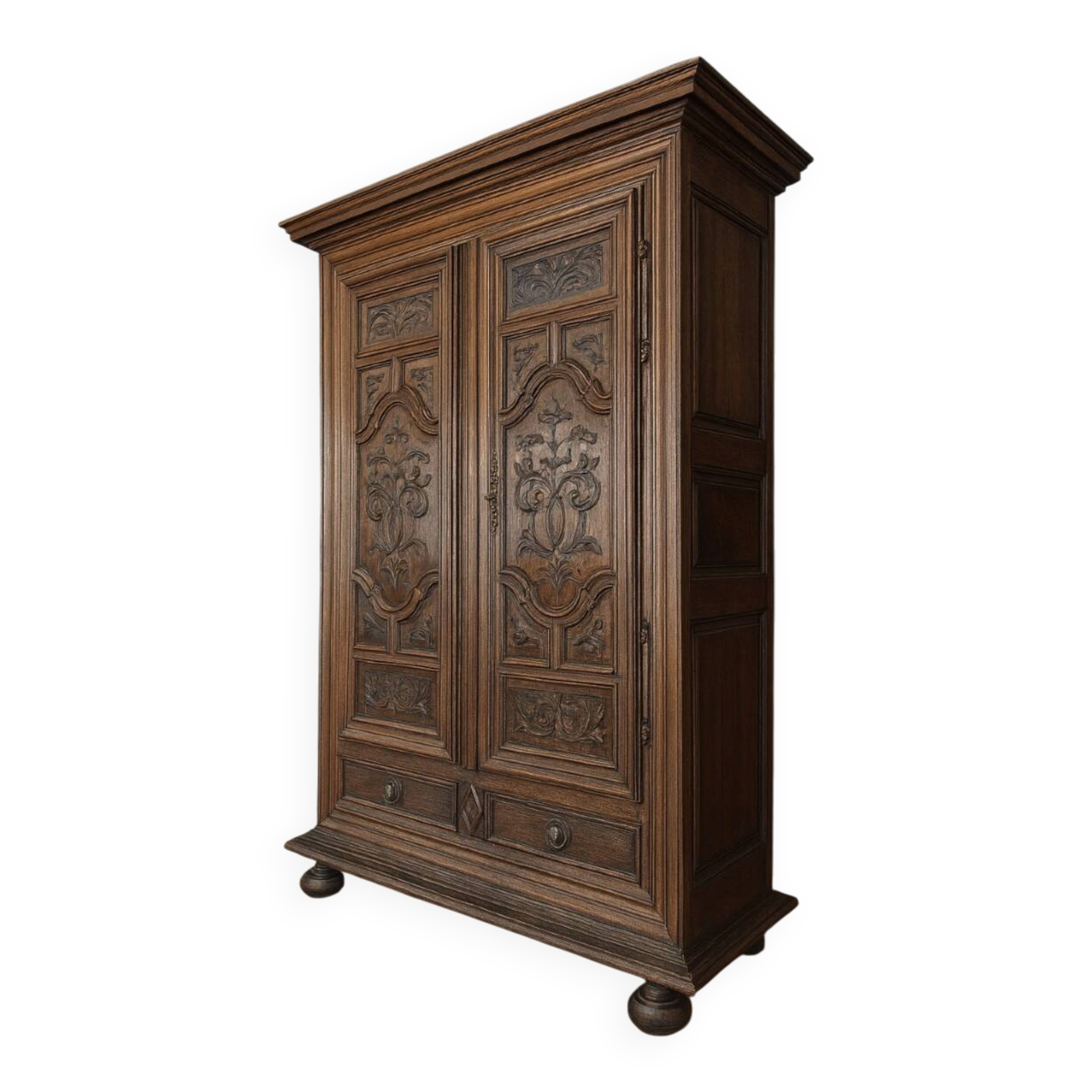 Armoire époque Louis XIII En Chêne Sculpté