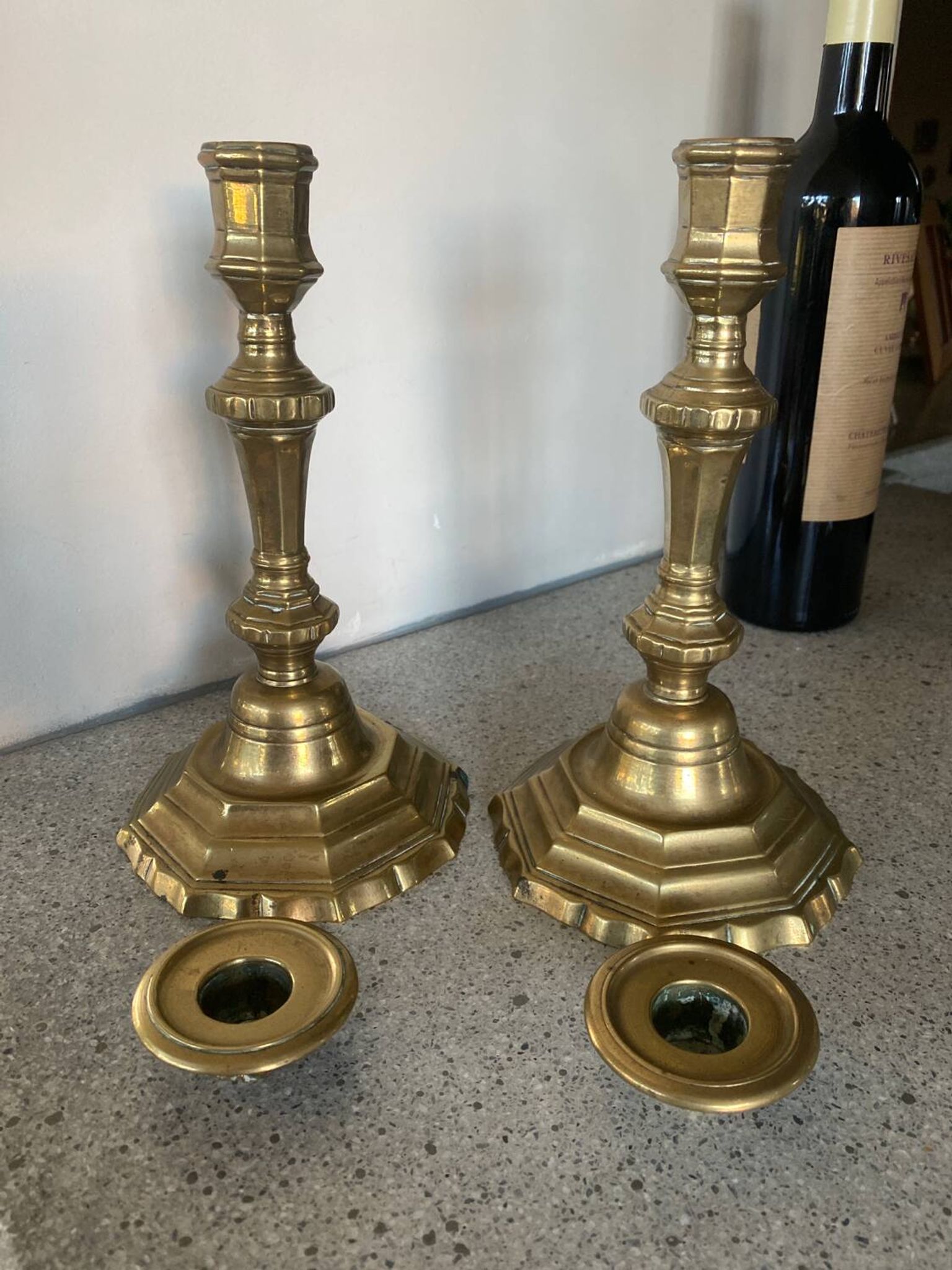 Paire de bougeoirs style Régence