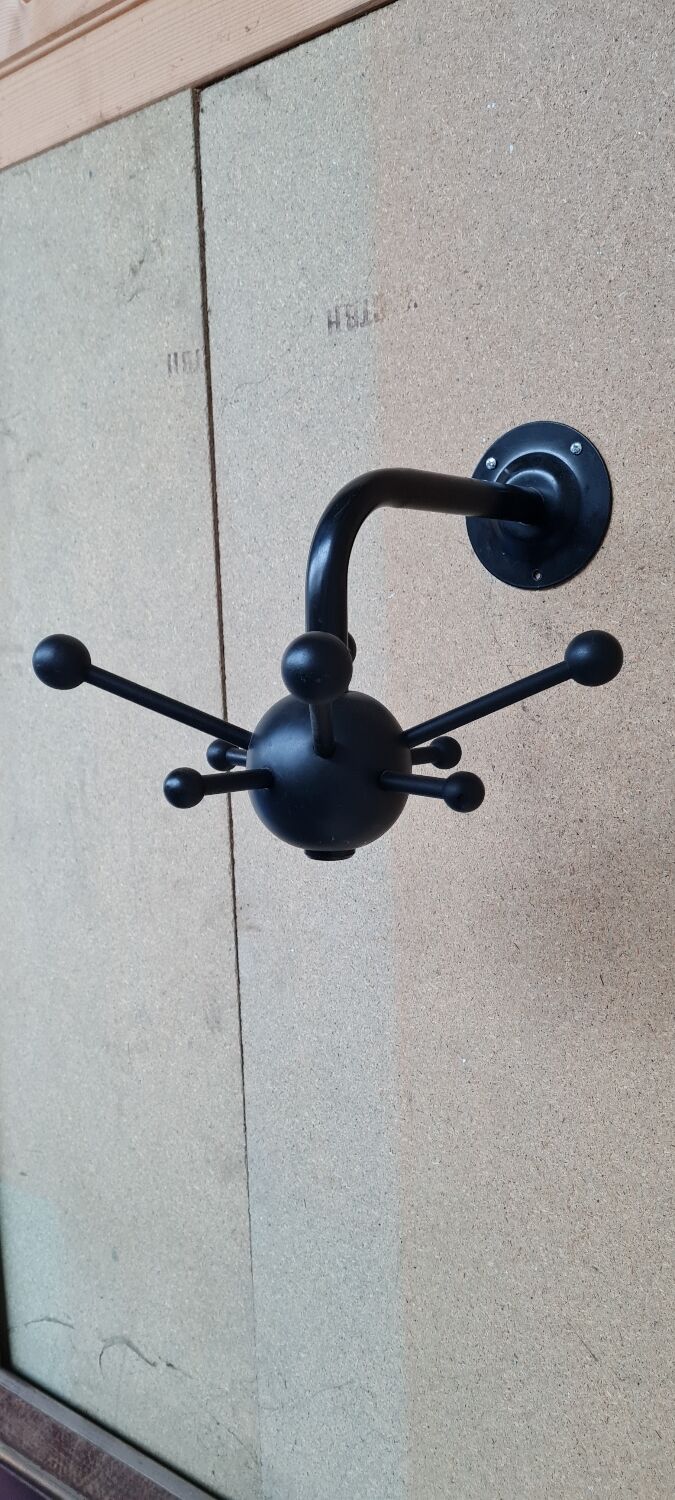 Wall coat rack sputnik