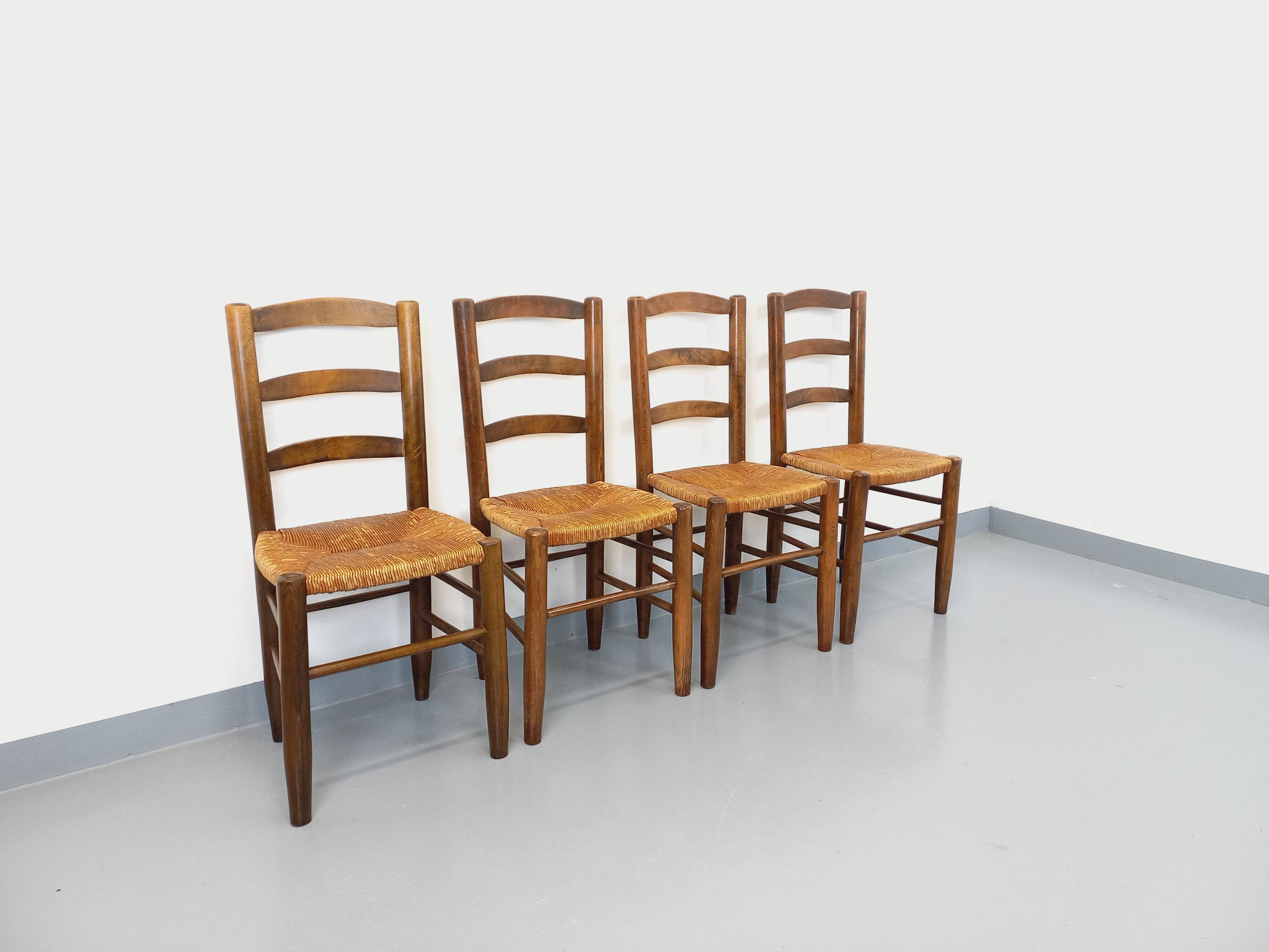 Set of 4 vintage brutalist chairs in wood and straw from the 60s