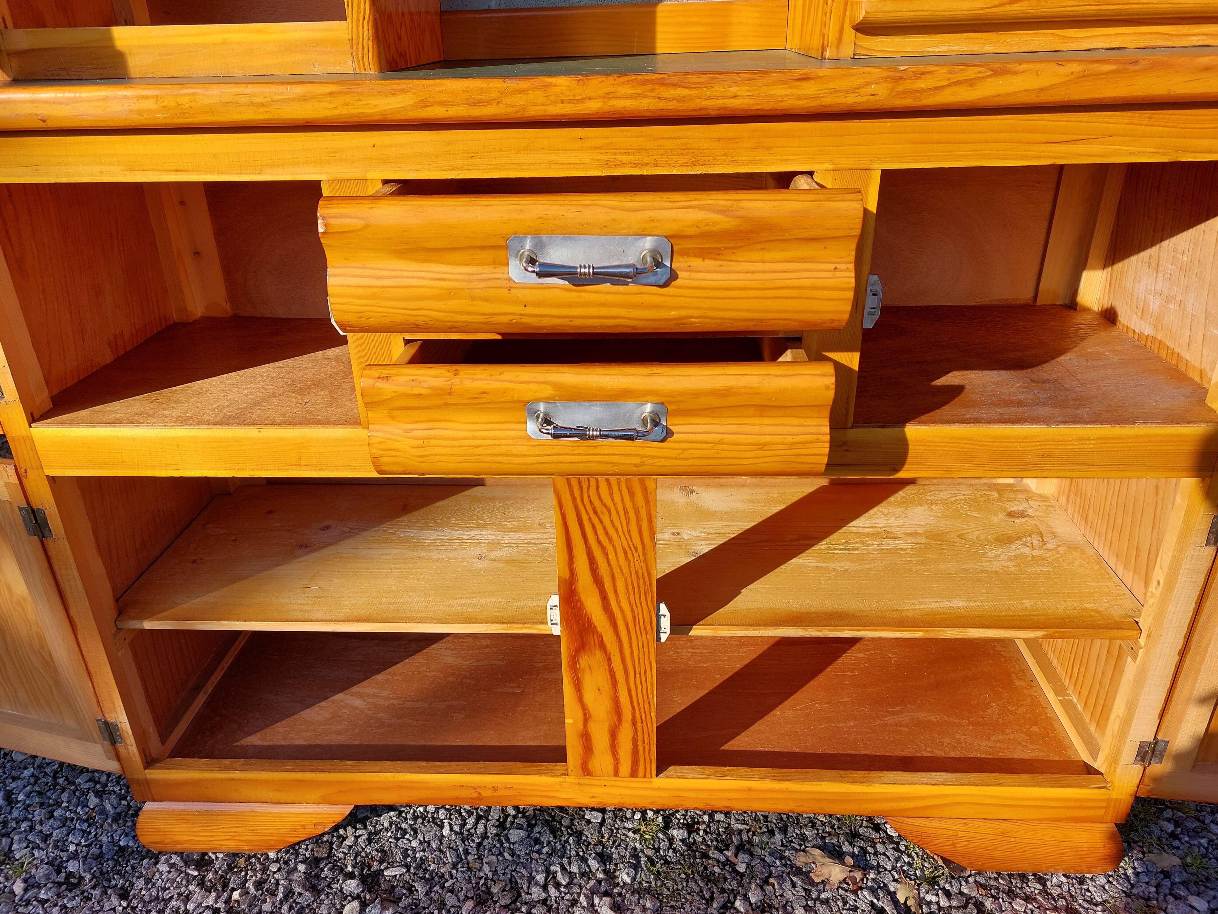 Whole Mado buffet, golden honey color