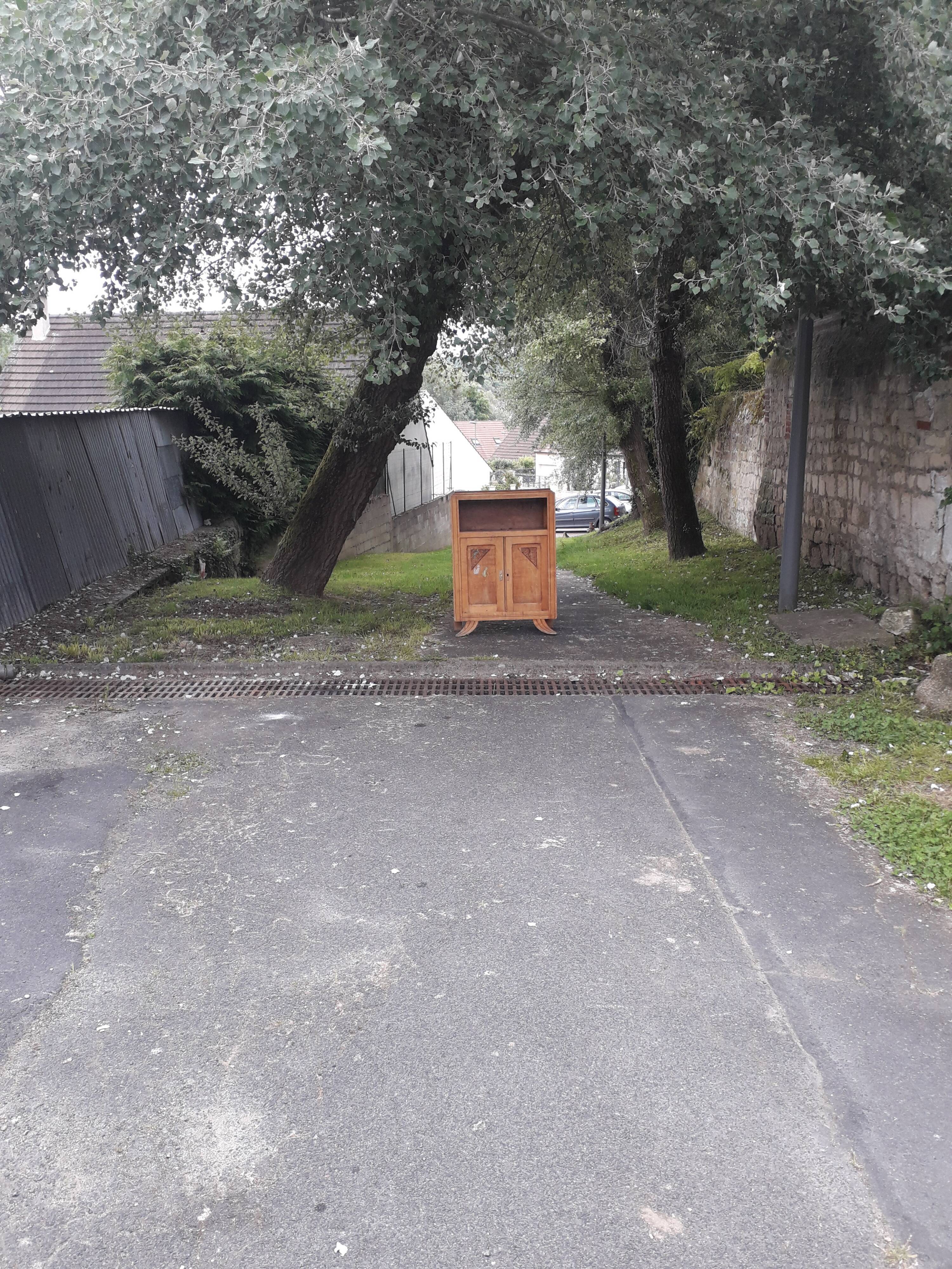 Furniture to restore Shabby Chic