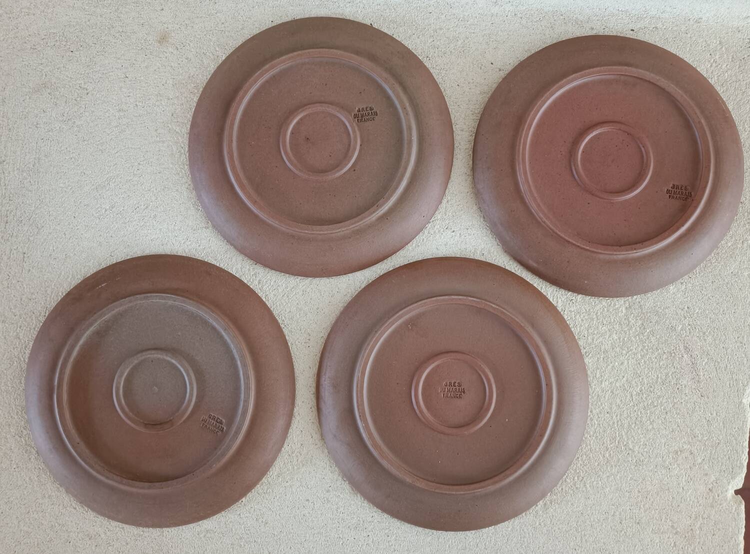 7 marsh sandstone plates