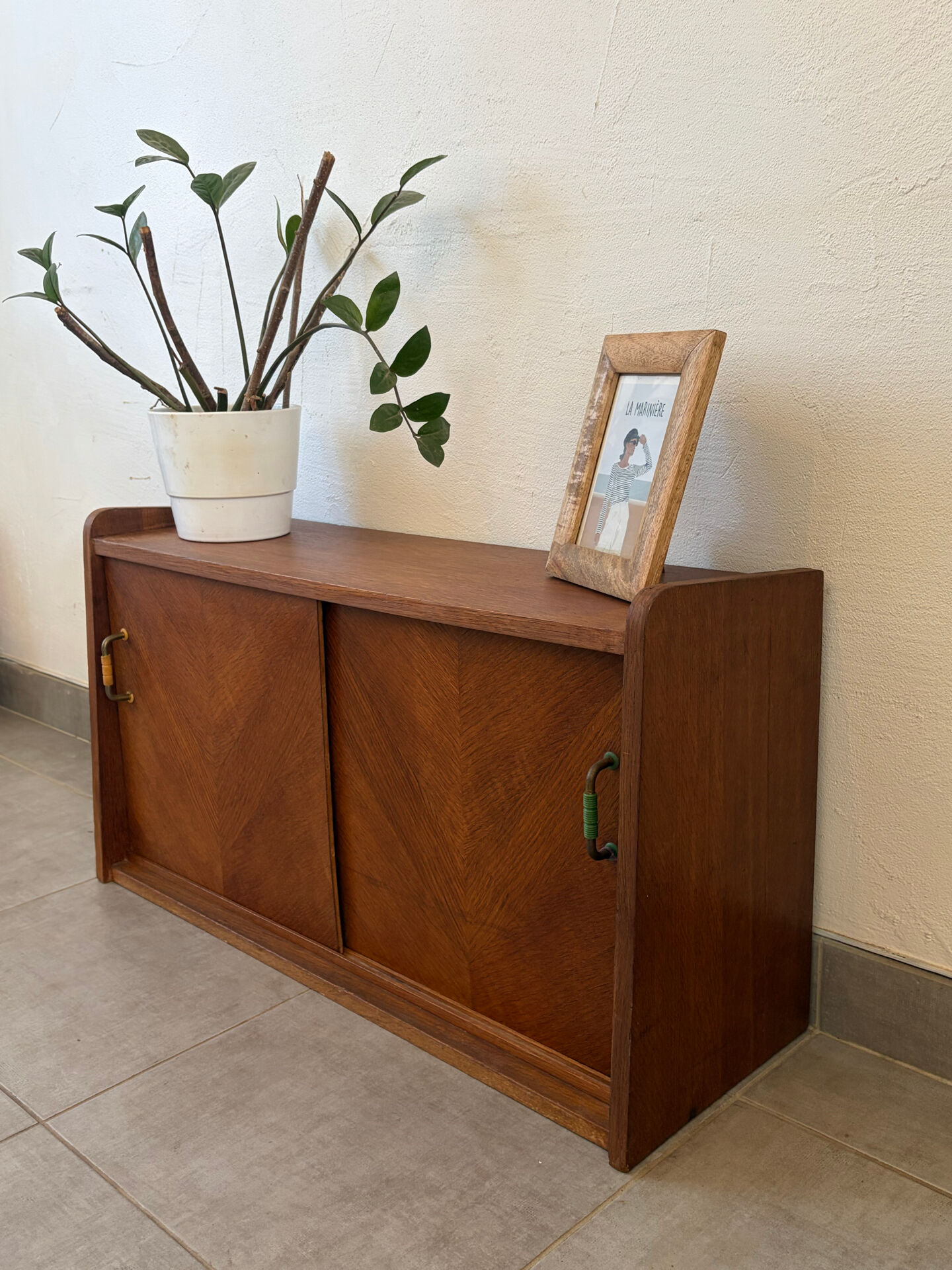 Vintage 1960s TV unit/storage.