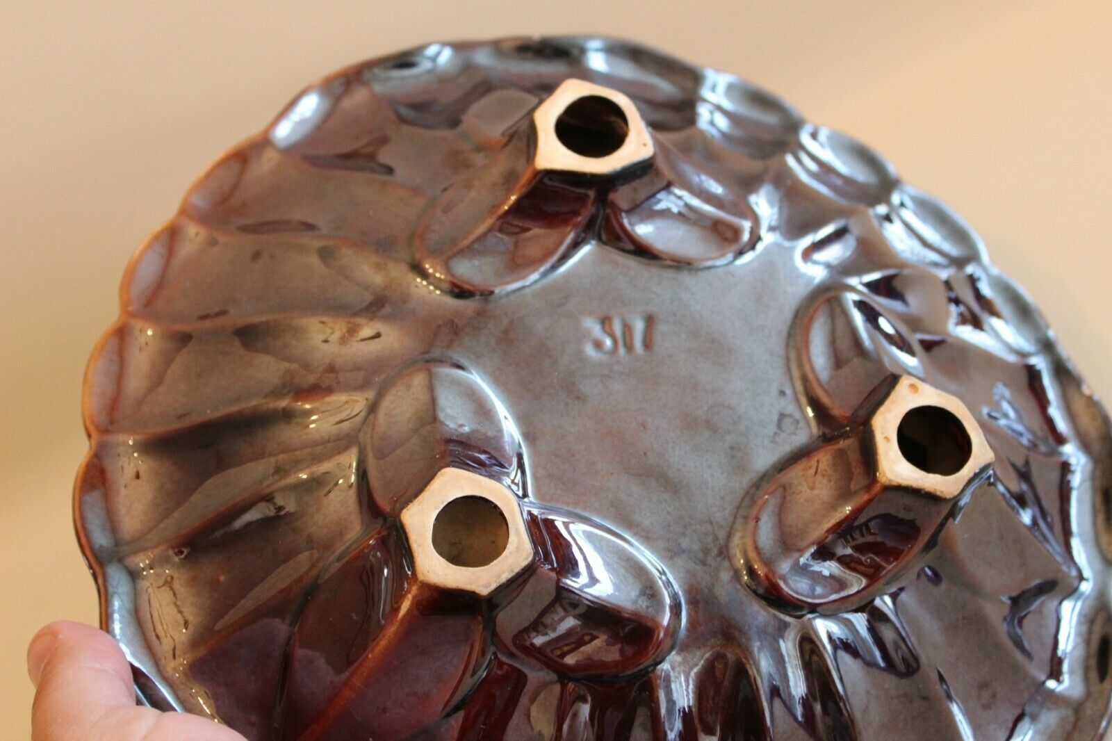 Saladier vintage ceramic fruit bowl decorates numbered grapes