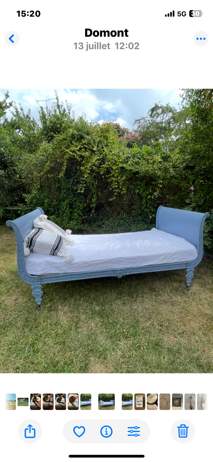 lit de repos banquette en fonte Napoléon III sur roulettes