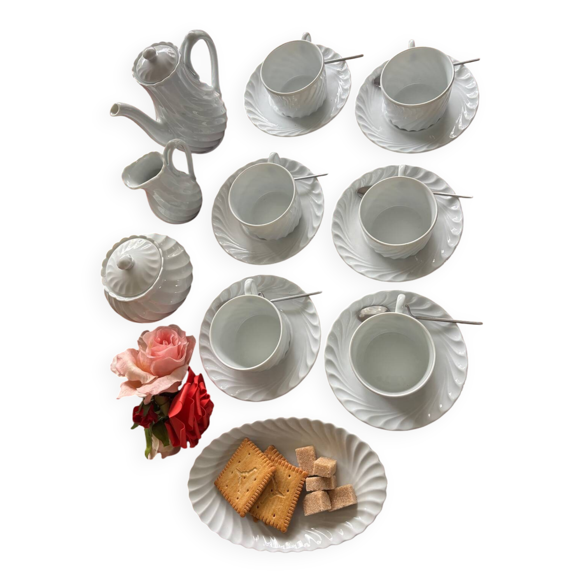 16-piece coffee service Haviland Limoges, excellent condition.