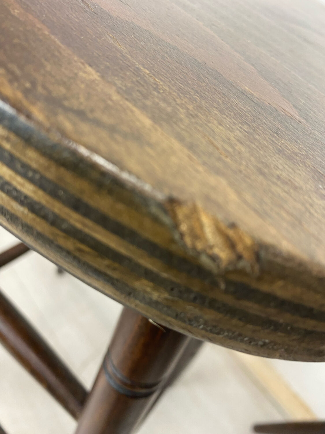 Bar stool