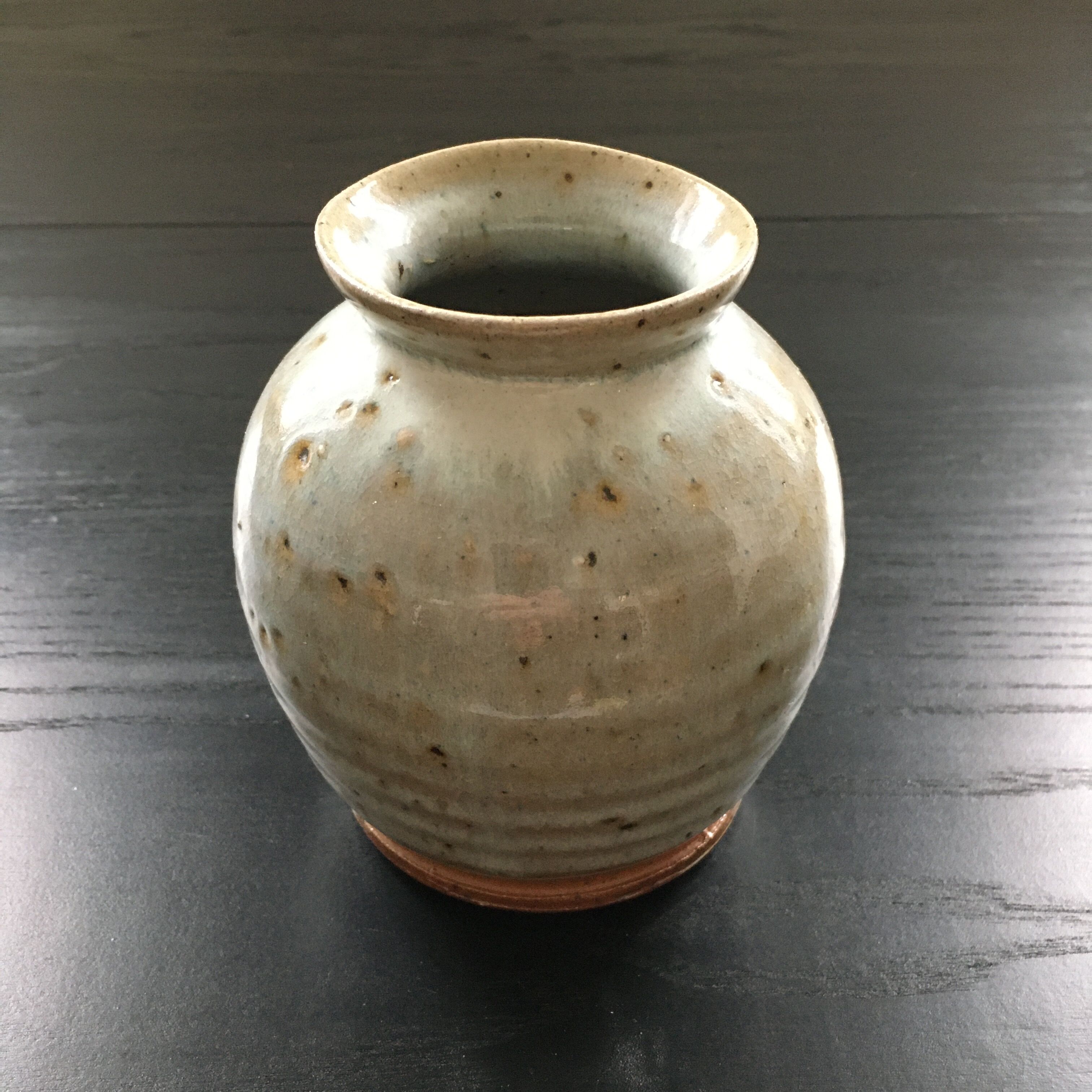 Vase grès beige moucheté