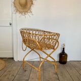 Vintage rattan couffin & its foot