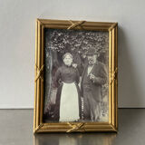 Frame gilded wood measurements 16.5 cm x 12.5 cm convex glass