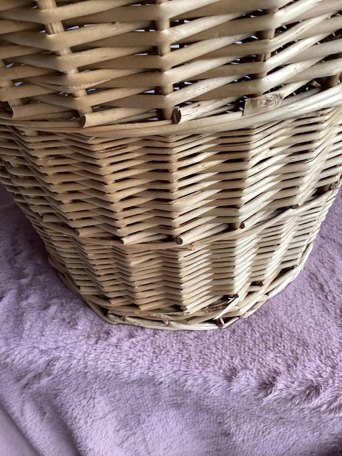 Basket basket with lid