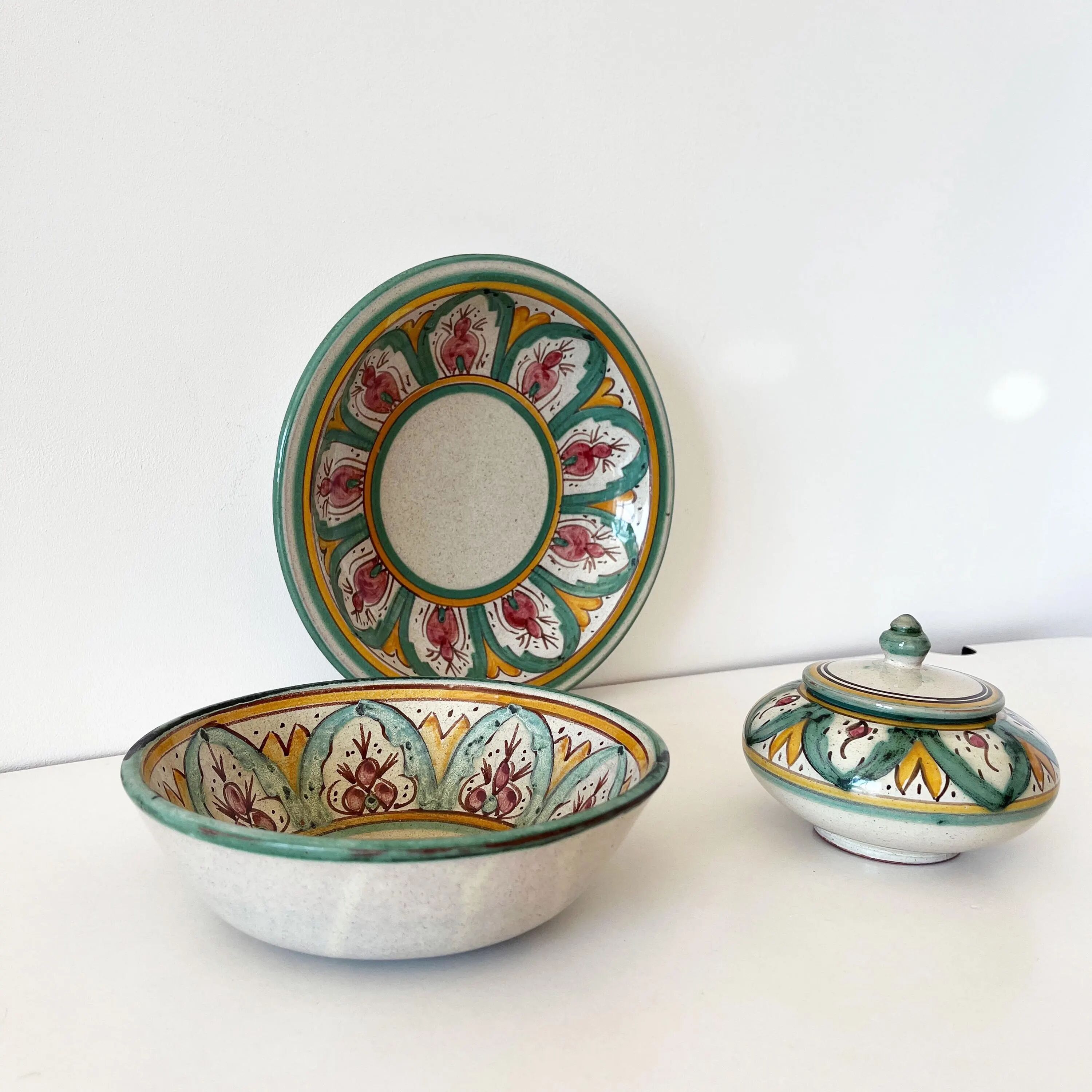 Vintage decorative ceramic dish set