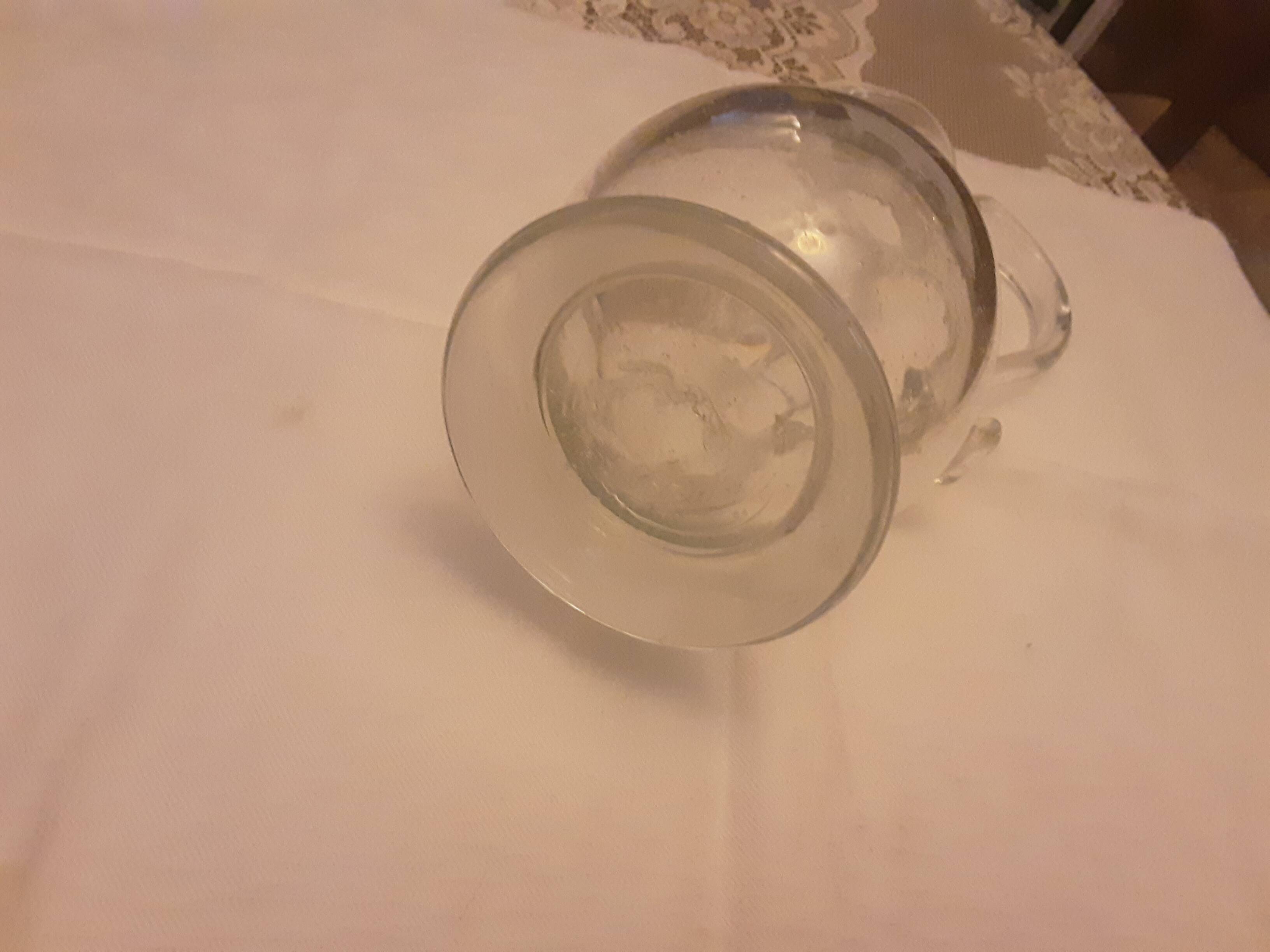 Bubble crystal eawer carafe